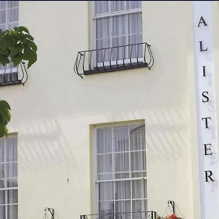 Alister Guest House Saint Helier ภายนอก รูปภาพ