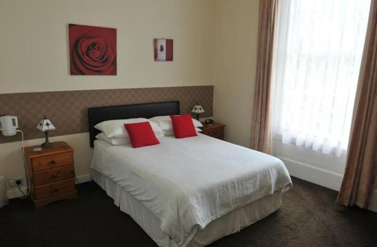 Alister Guest House Saint Helier ภายนอก รูปภาพ