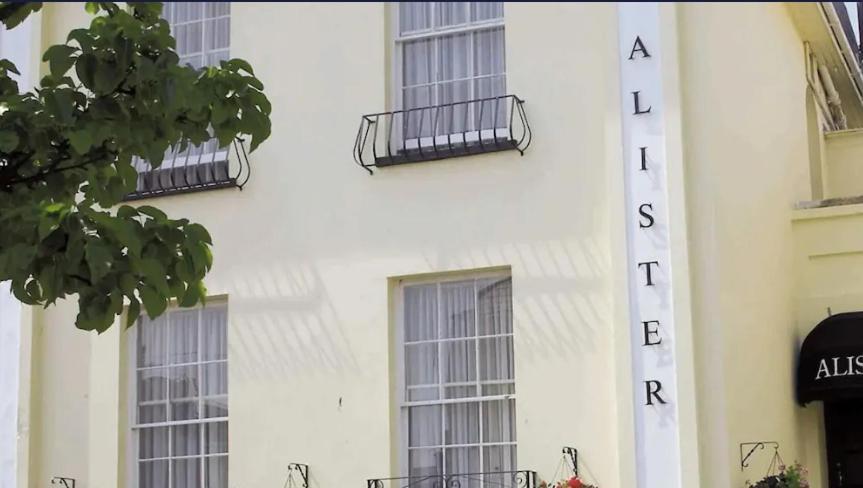 Alister Guest House Saint Helier ภายนอก รูปภาพ